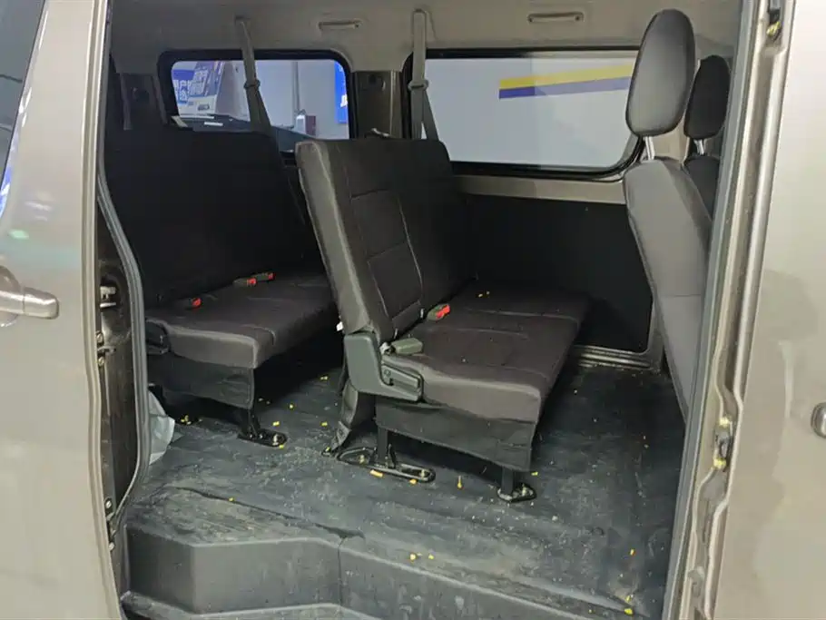 Changan Ruixing M60 1.5 L GDI Comfort Bus 6 7-seat