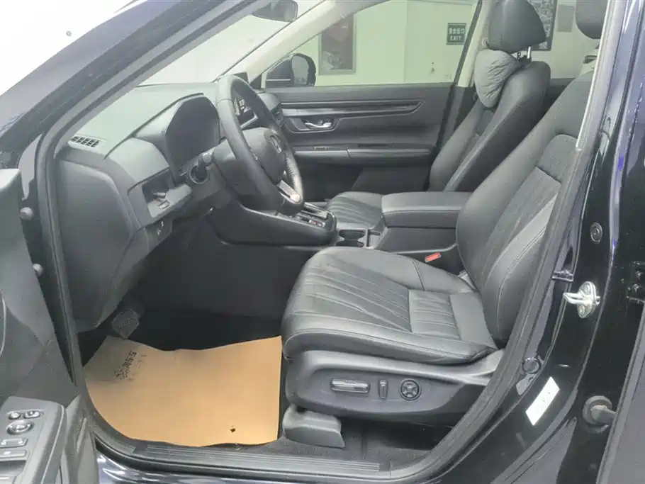 Breeze 240 TURBO 2 WD Luxury 5-seat