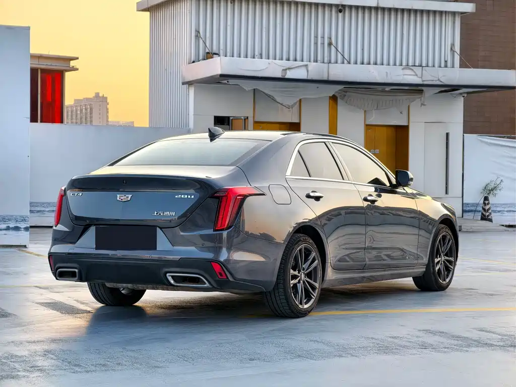 Cadillac CT4 28 T Luxury