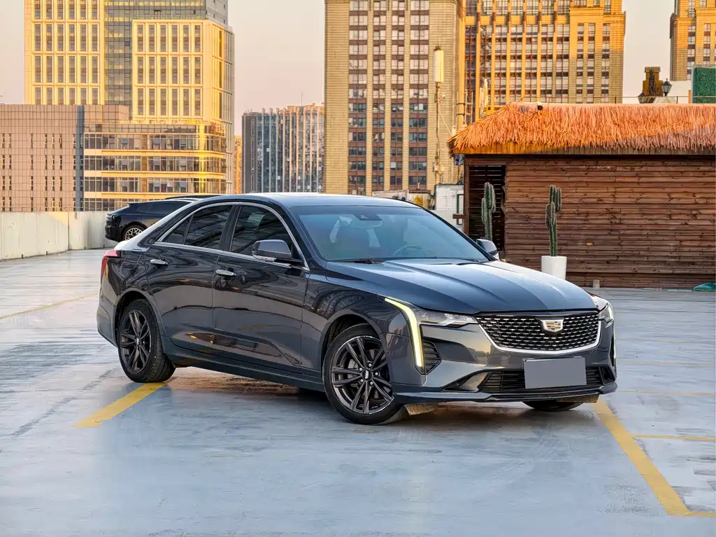 Cadillac CT4 28 T Luxury