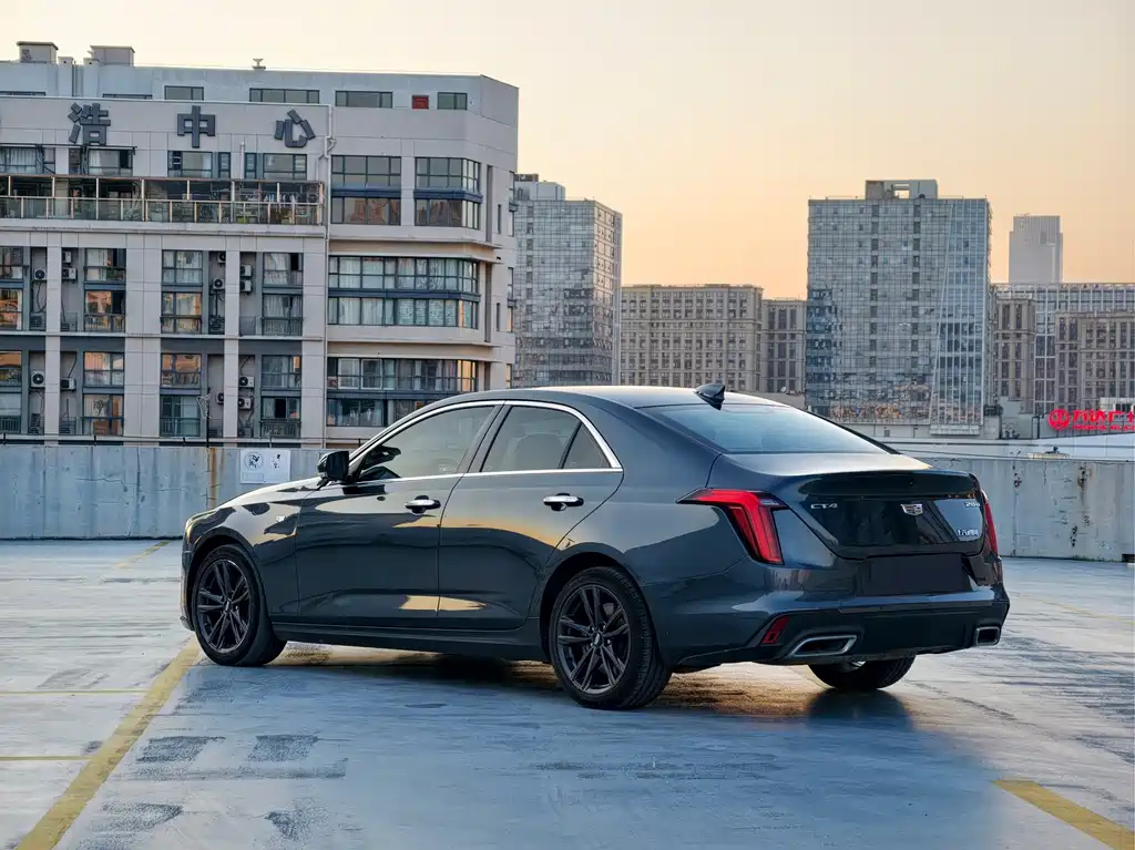 Cadillac CT4 28 T Luxury