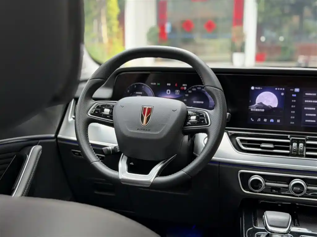 Hongqi HS5 2.0 T Flagship Enjoyment Pro