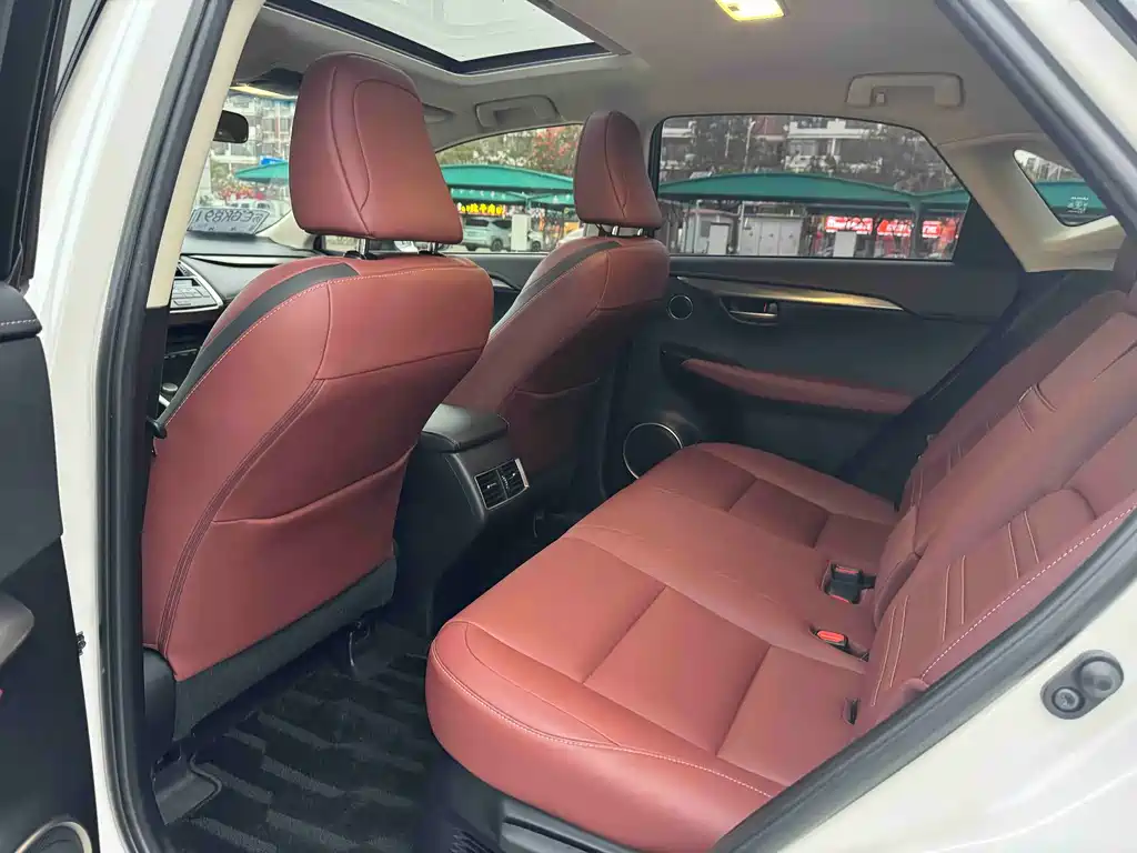 Lexus NX 200 AWD Sharp Style