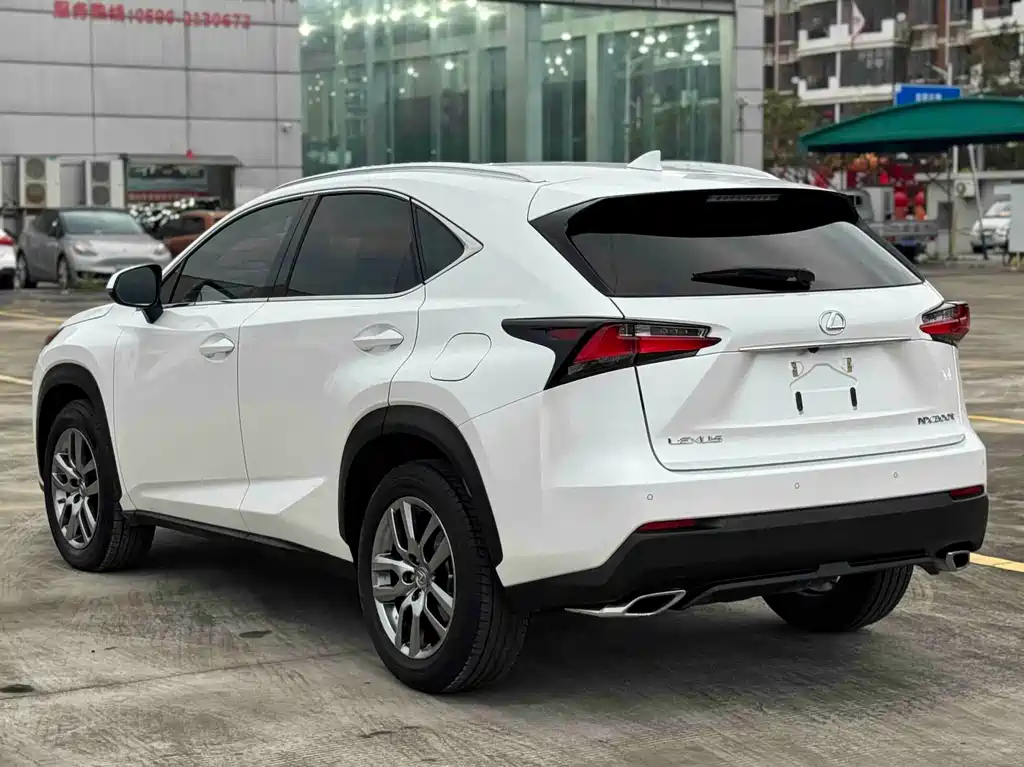 Lexus NX 200 AWD Sharp Style