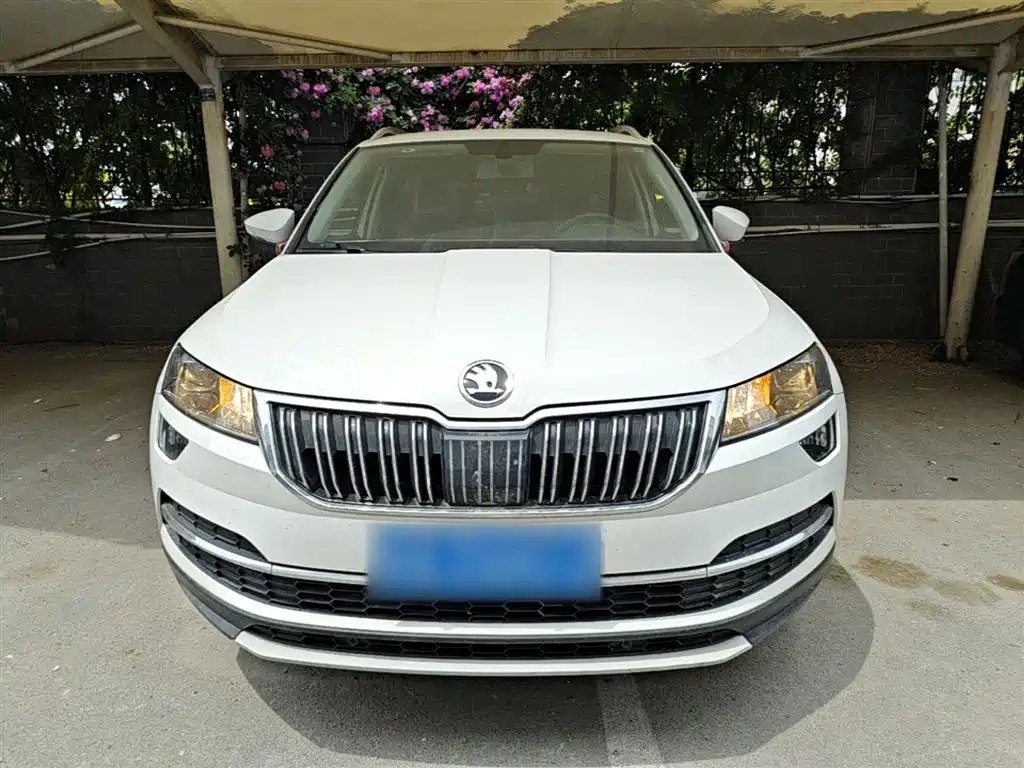 Karoq TSI280 Smart Travel Luxury CN-VI