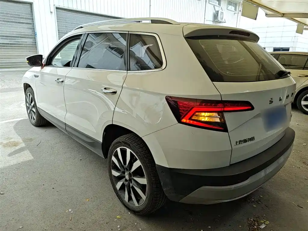 Karoq TSI280 Smart Travel Luxury CN-VI