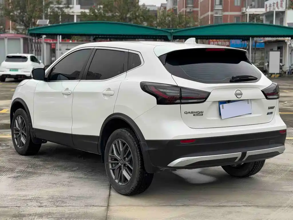 Qashqai Honor 2.0 L CVT XV Sincere