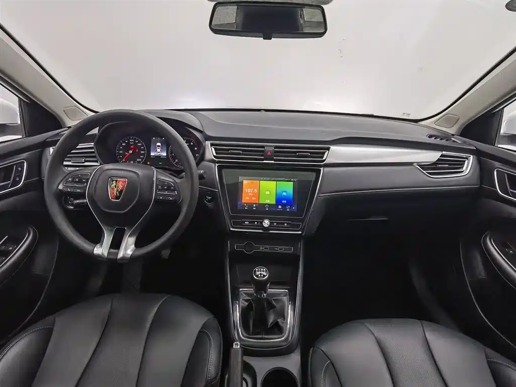 Roewe i5 1.5 L Manual 4 G Connected Bright Grand
