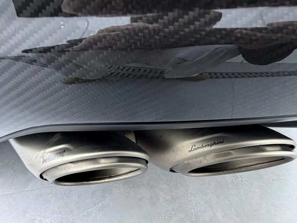 Urus 4.0 T V8 Performante