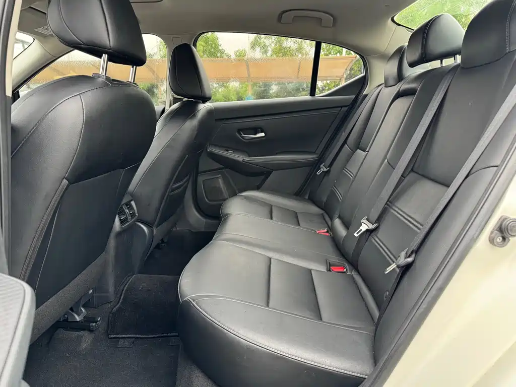 Sylphy 1.6 L XL CVT Joy