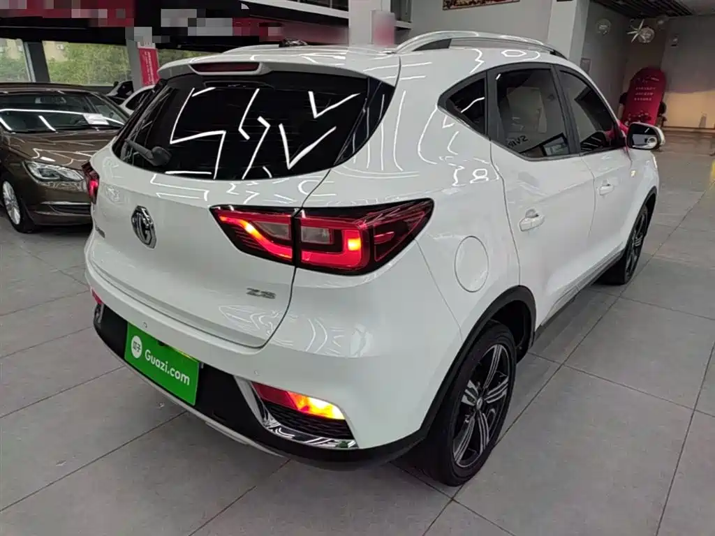 MG ZS 1.5 L Auto Luxury CN-V