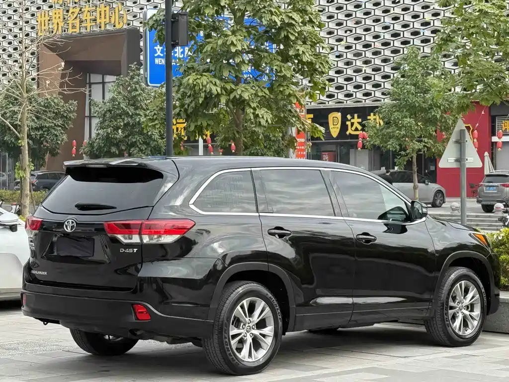 Highlander 2.0 T 2 WD Elite 5-seat CN-V