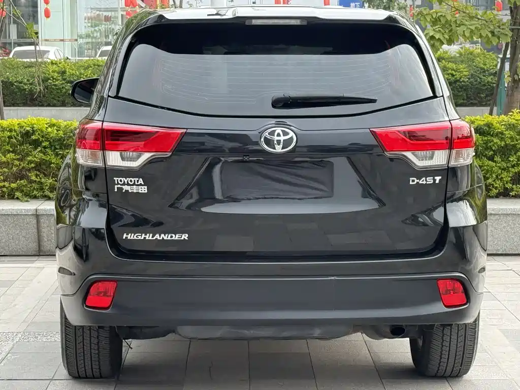 Highlander 2.0 T 2 WD Elite 5-seat CN-V