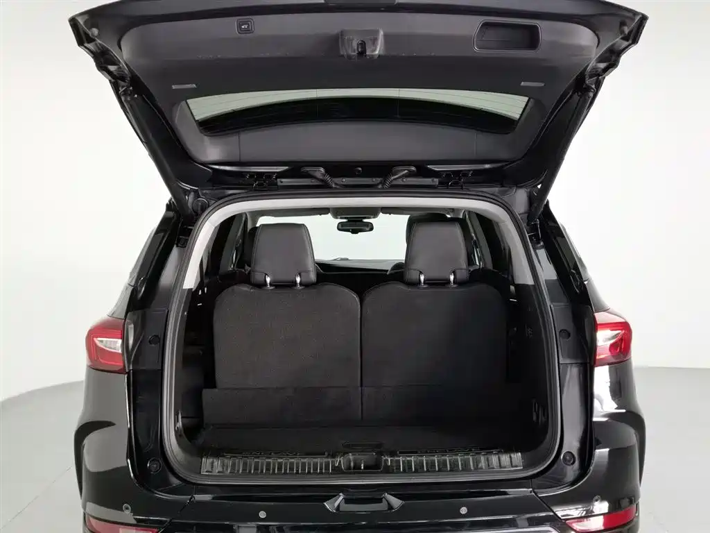 Enclave 28 T 4 WD Distinguished
