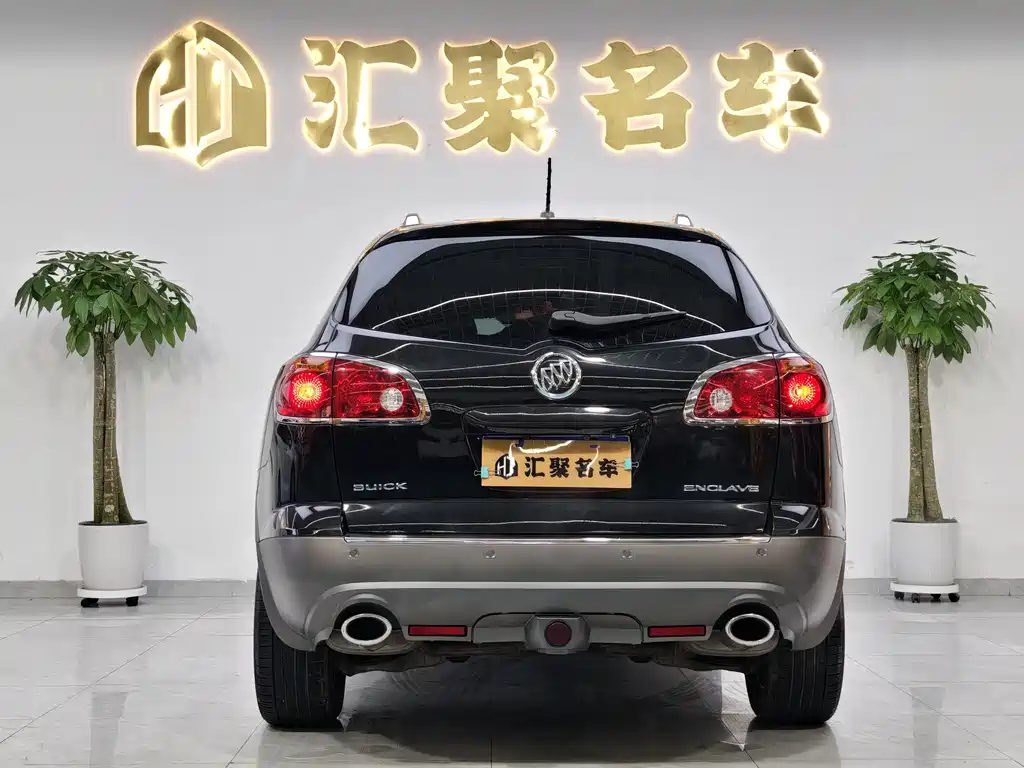 Enclave 3.6 L 4 WD Flagship