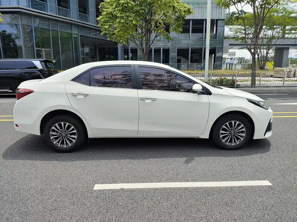 Corolla Facelift 1.2 T S-CVT GL
