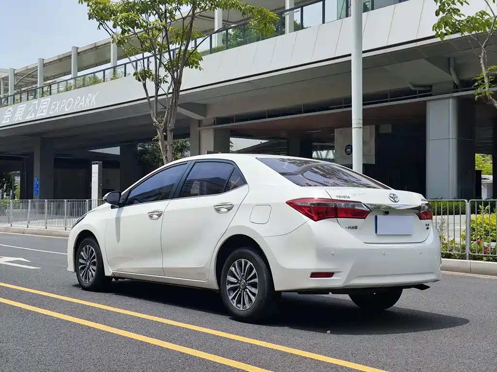 Corolla Facelift 1.2 T S-CVT GL