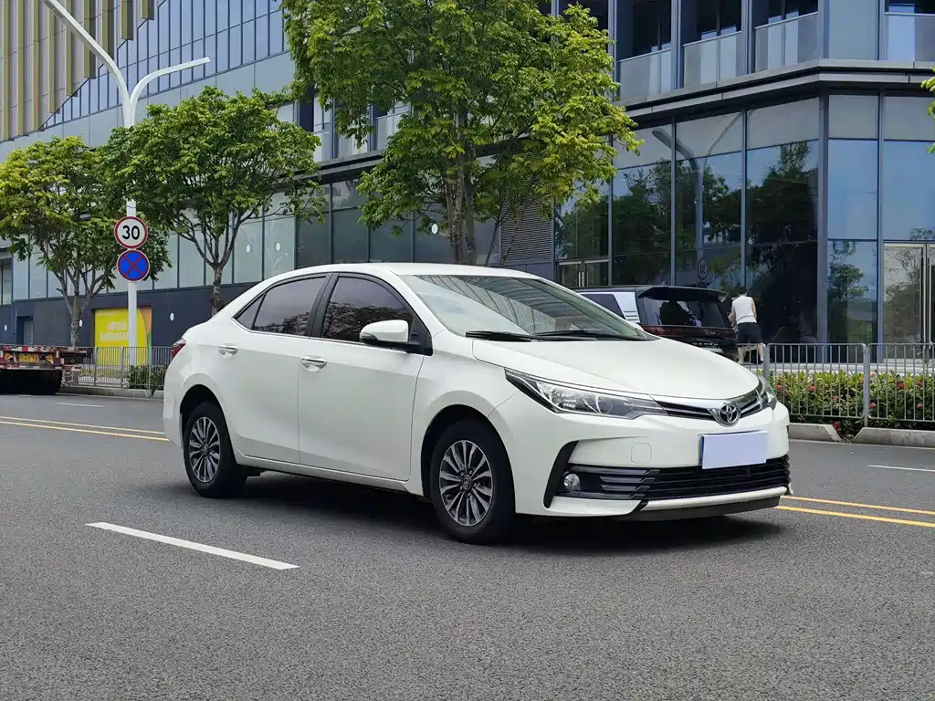 Corolla Facelift 1.2 T S-CVT GL
