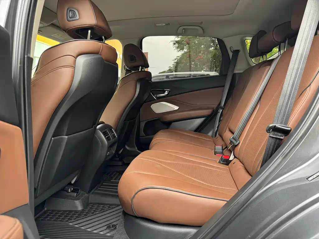 Acura RDX 2.0 T Diamond Enjoyment SH-AWD CN-V