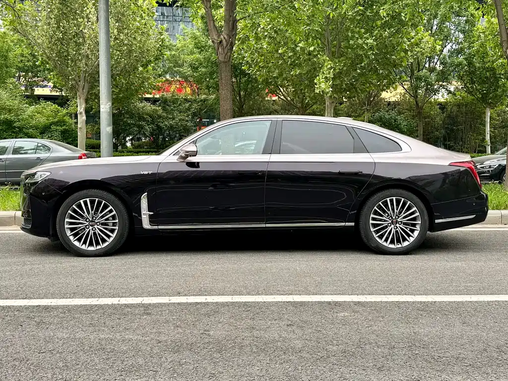 Hongqi H9 3.0 T Connected Flagship