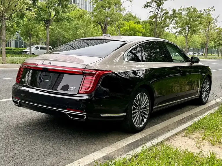 Hongqi H9 3.0 T Connected Flagship