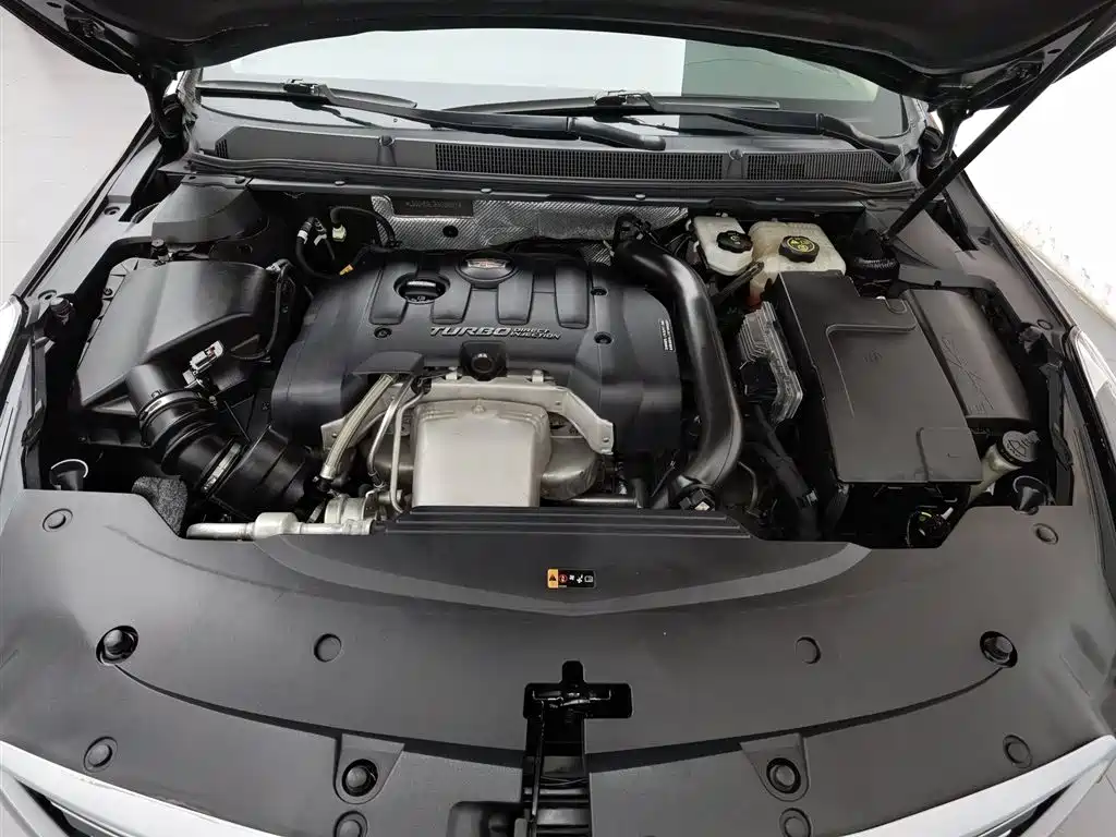 Cadillac XTS 28 T Tech