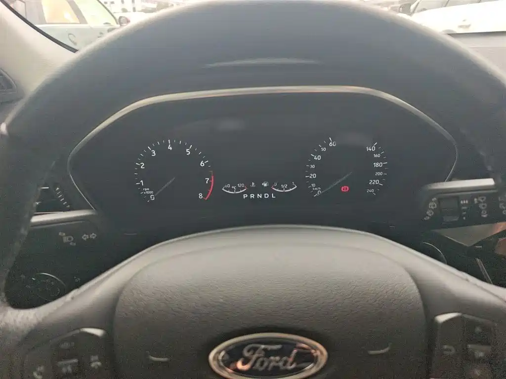 Focus Hatchback EcoBoost 180 Auto Sharp Trend