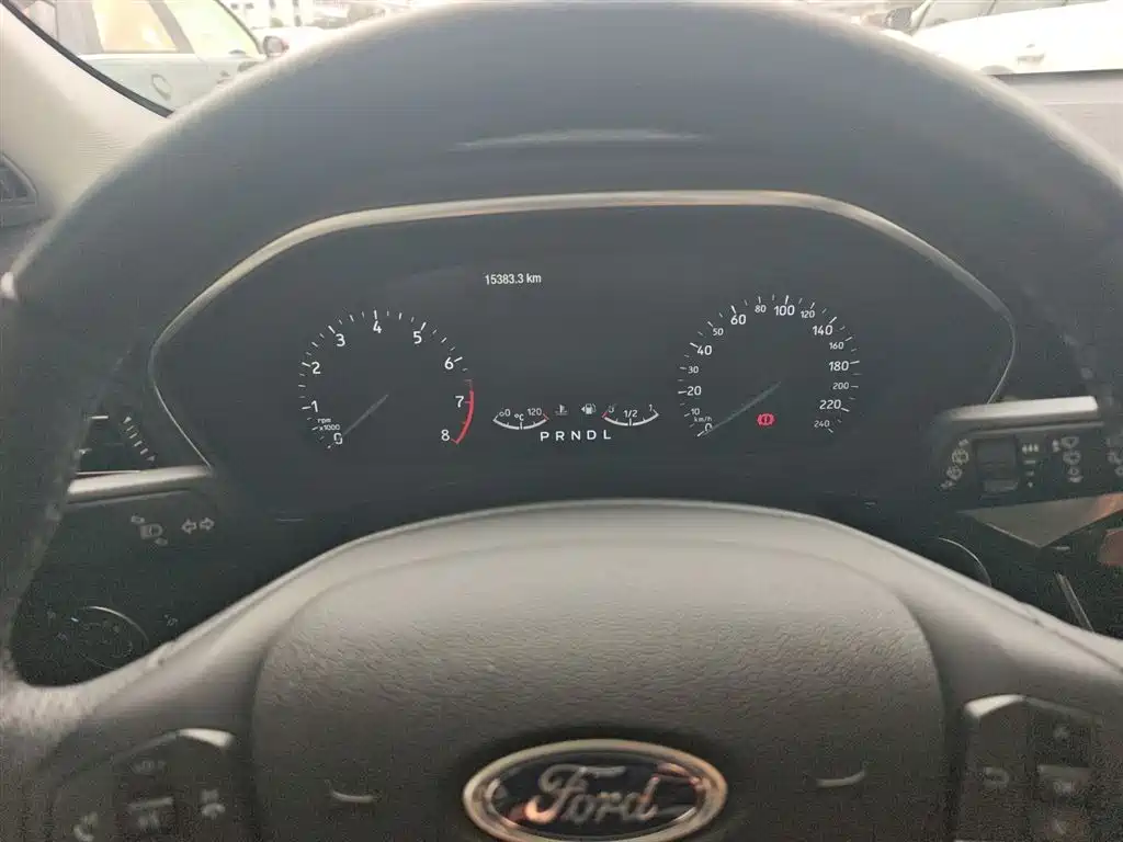 Focus Hatchback EcoBoost 180 Auto Sharp Trend