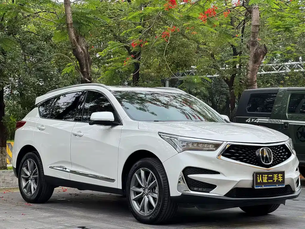 Acura RDX 2.0 T Premium CN-V