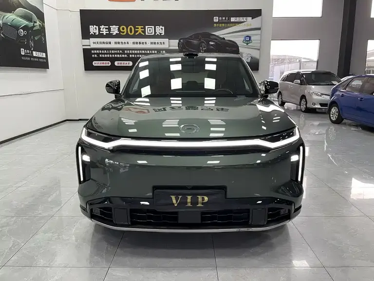 GAC Trumpchi Xiangwang S7 180 km Ultra 4 WD Lidar