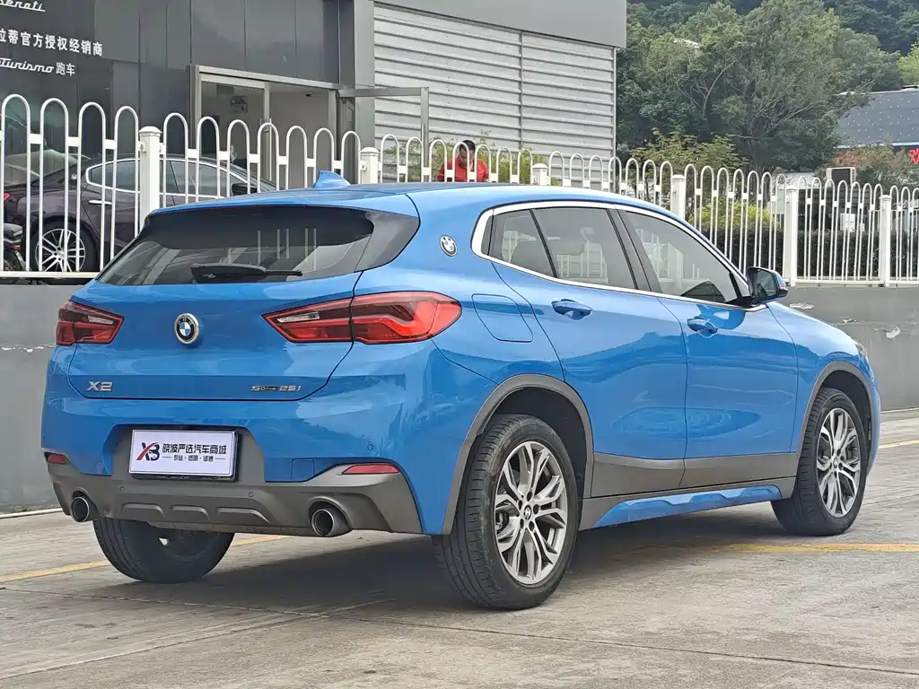 BMW X2 (Import) sDrive25 i Leading M Offroad Package CN-VI