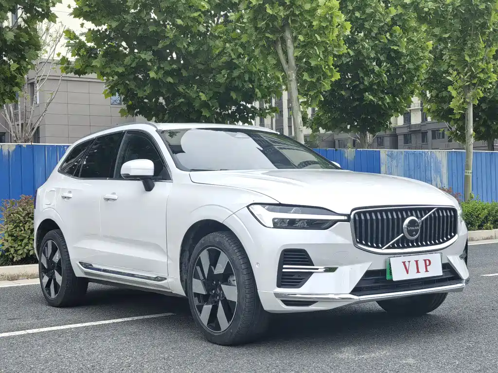 Volvo XC60 PHEV T8 PHEV Long Range 4 WD Smart Grace Luxury