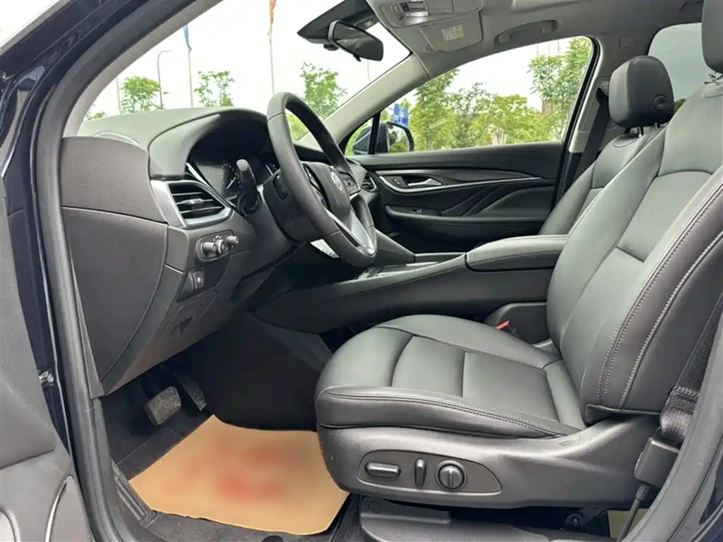 Enclave 28 T 2 WD Luxury
