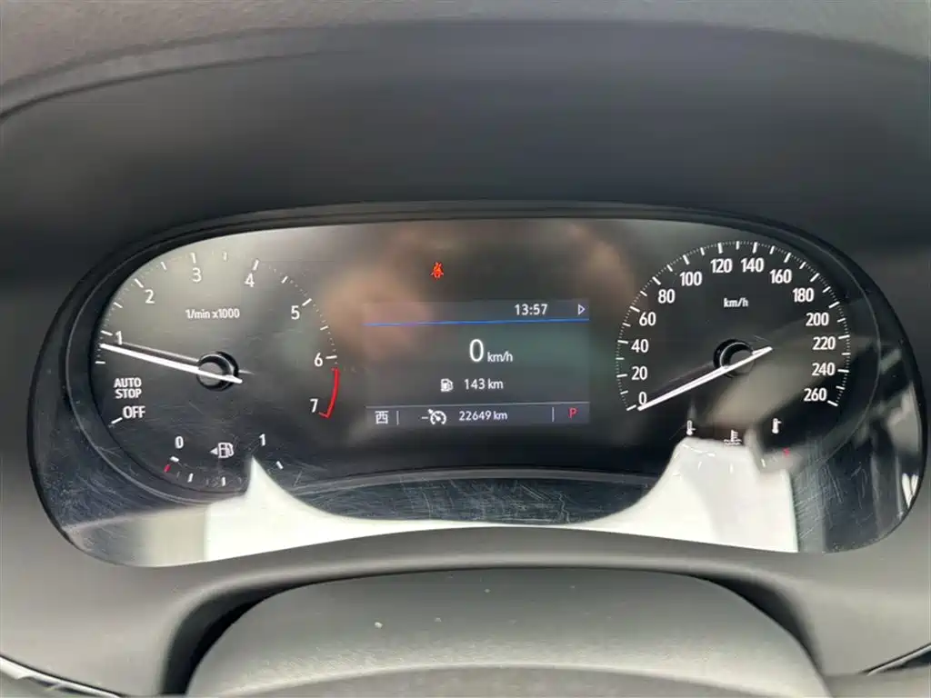 Enclave 28 T 2 WD Luxury