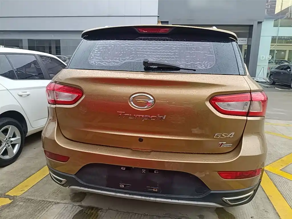 GAC Trumpchi GS4 200 T G-DCT Elite