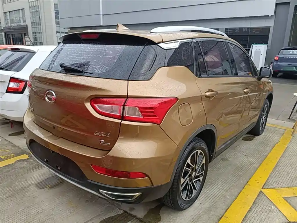 GAC Trumpchi GS4 200 T G-DCT Elite