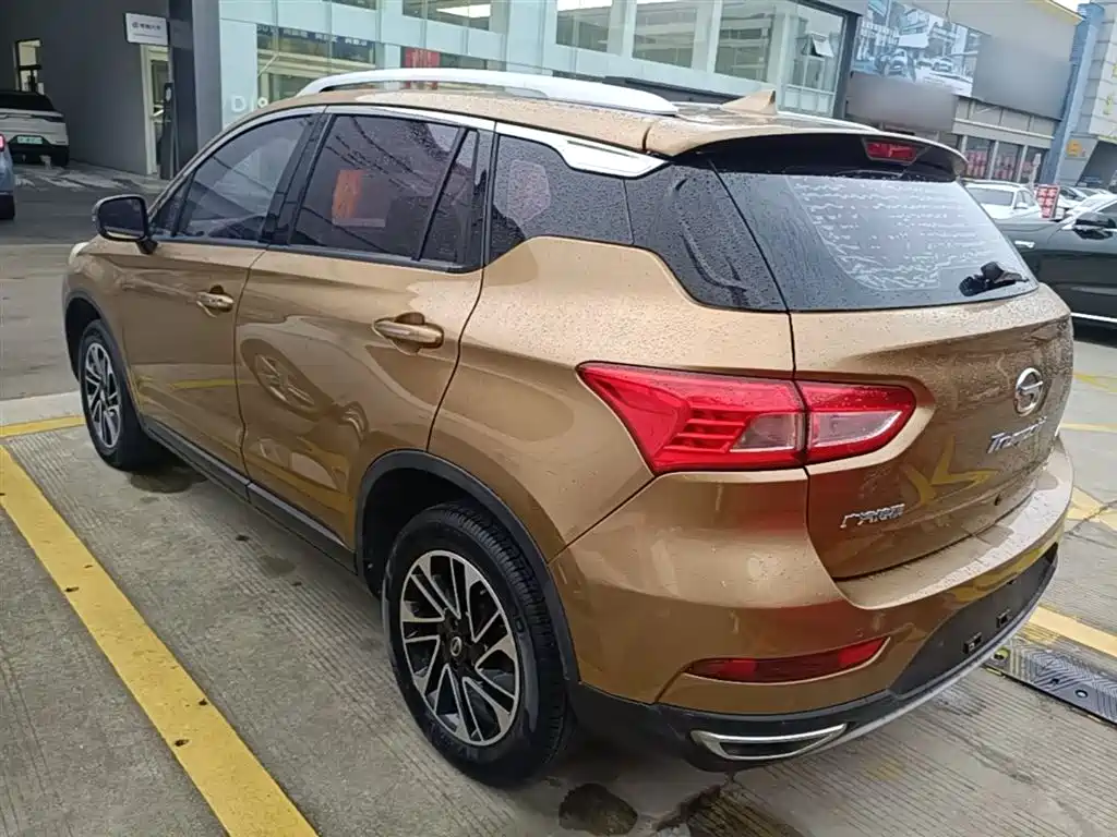 GAC Trumpchi GS4 200 T G-DCT Elite