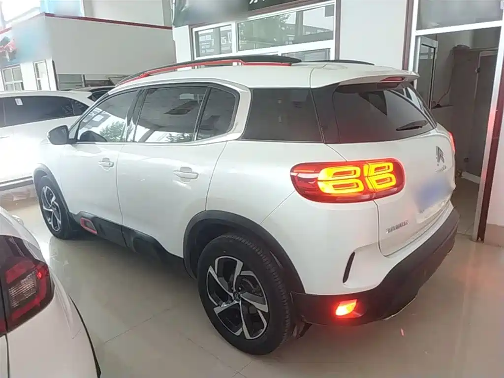 C5 Aircross 380 THP Luxury