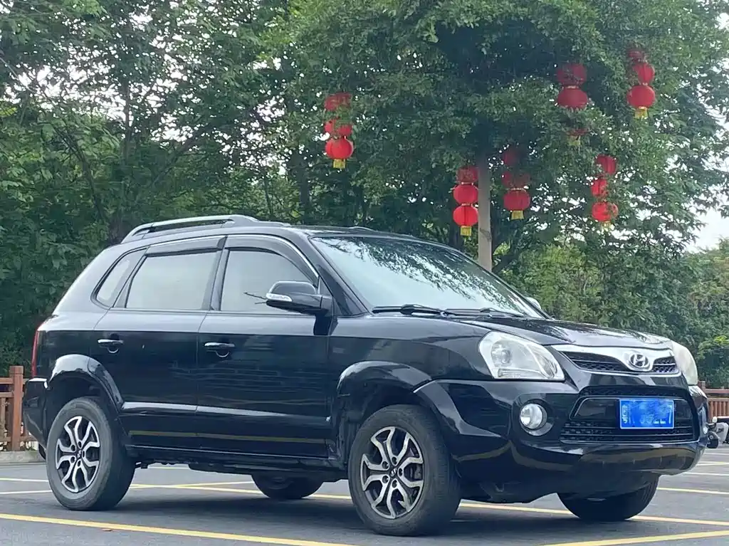 Tucson 2.0 L Auto 2 WD Comfort