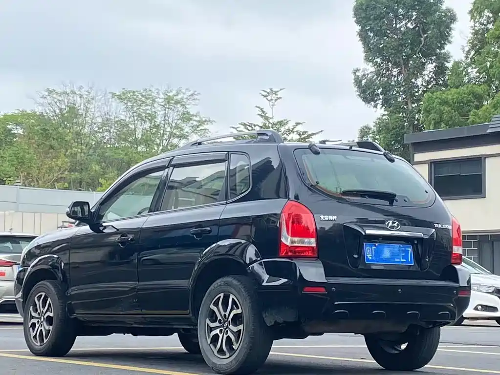 Tucson 2.0 L Auto 2 WD Comfort
