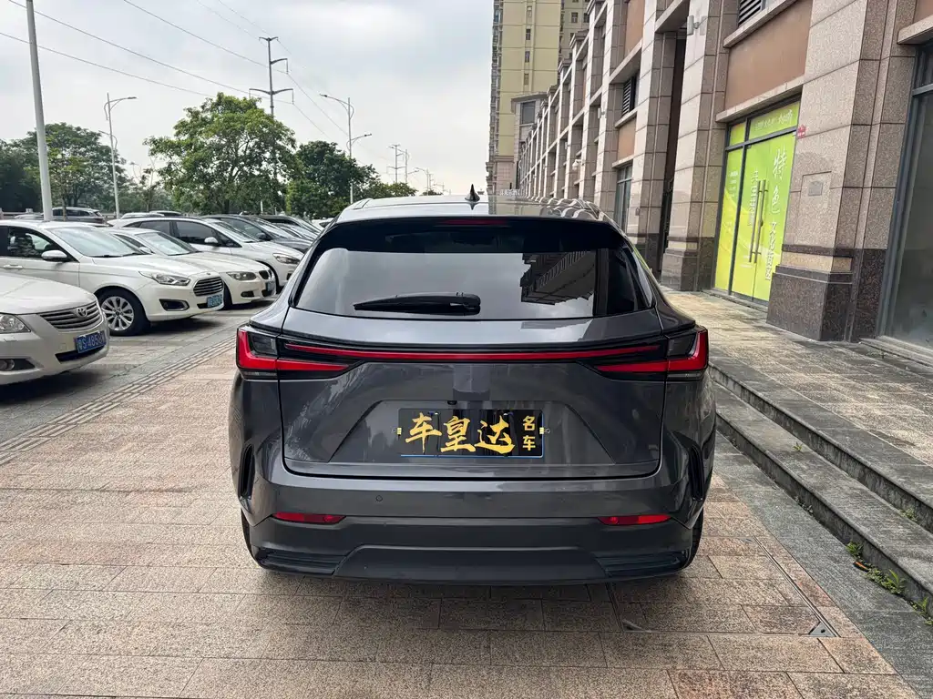 Lexus NX 350 h FWD Creative Joy