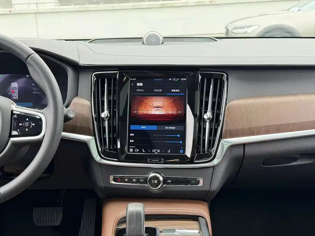 Volvo V90 沃尔沃V90 2022款 Cross Country B5 AWD 智尊版