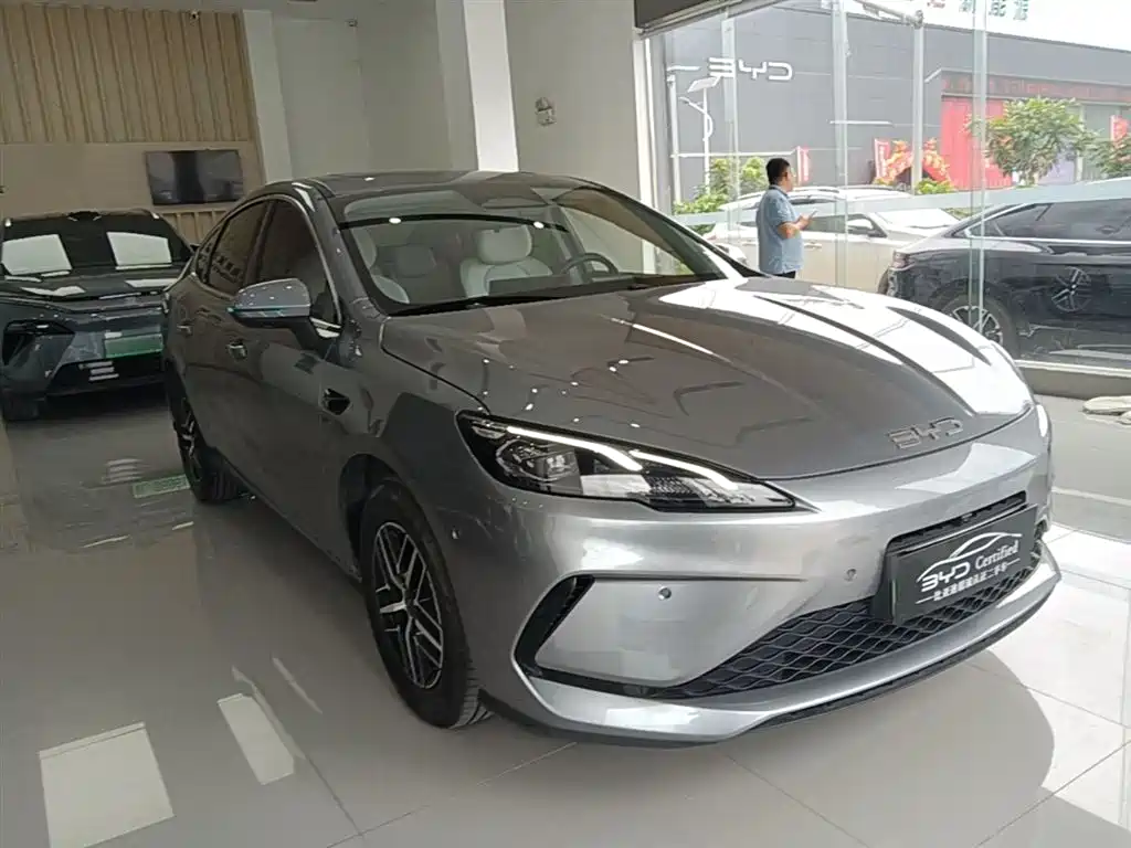 Seal 05 DM-i DM-i Smart Drive 120 KM Flagship