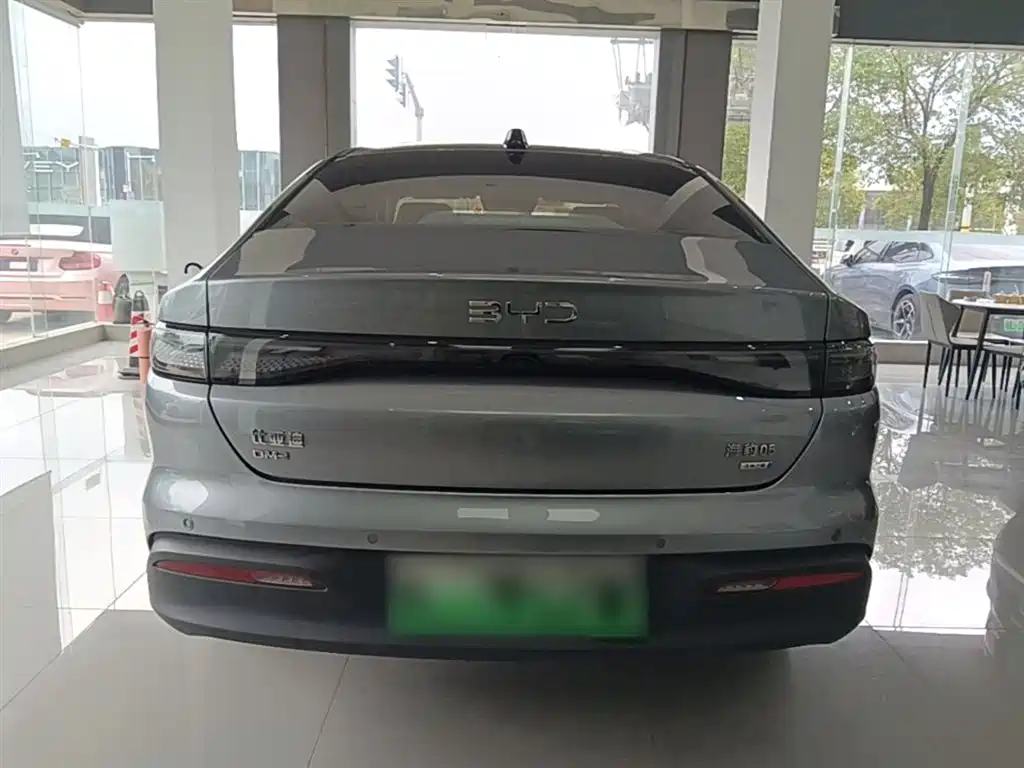Seal 05 DM-i DM-i Smart Drive 120 KM Flagship
