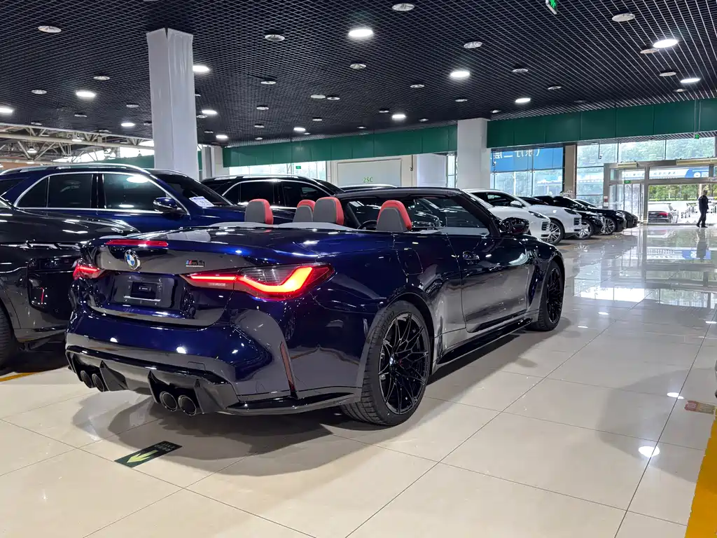 BMW M4 M4 Convertible Coupe M xDrive