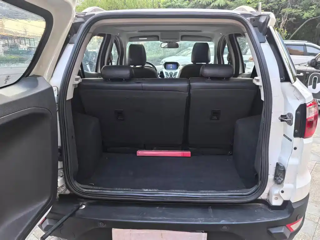 EcoSport 1.5 L Auto Distinguished
