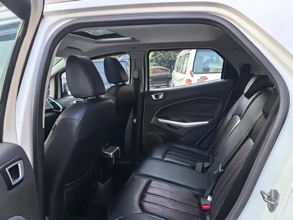 EcoSport 1.5 L Auto Distinguished