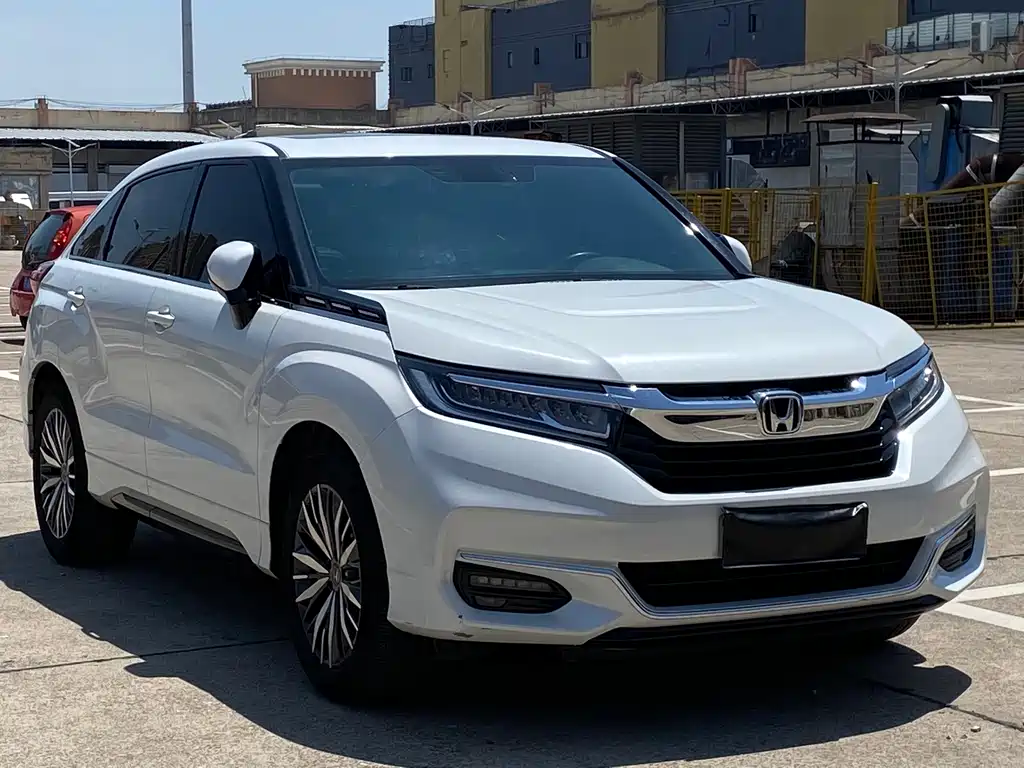 Avancier 370 TURBO 2 WD Luxury