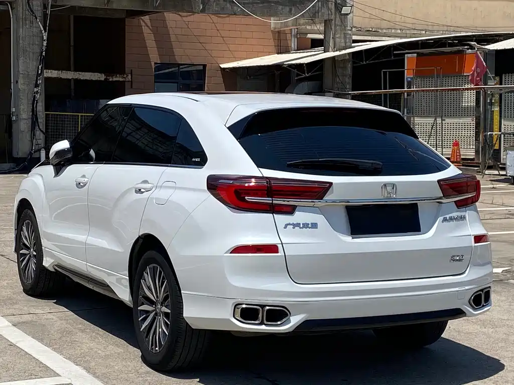 Avancier 370 TURBO 2 WD Luxury