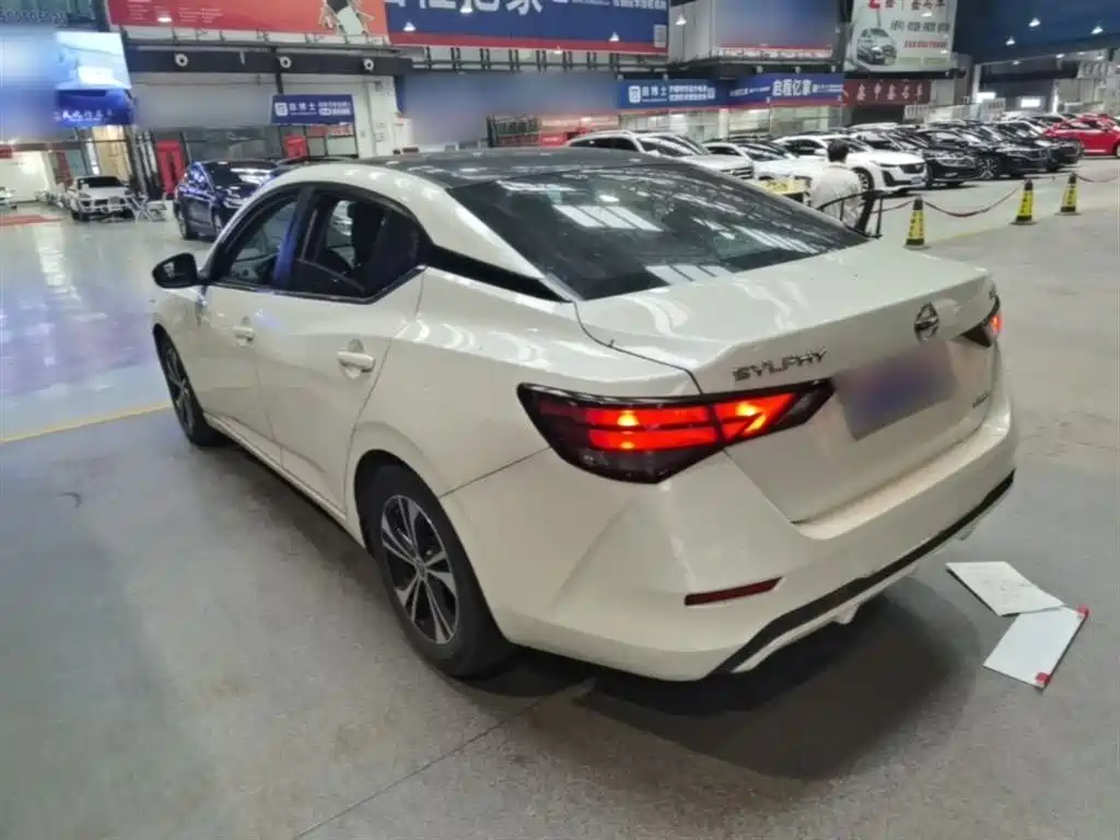 Sylphy 1.6 L XL CVT Joy